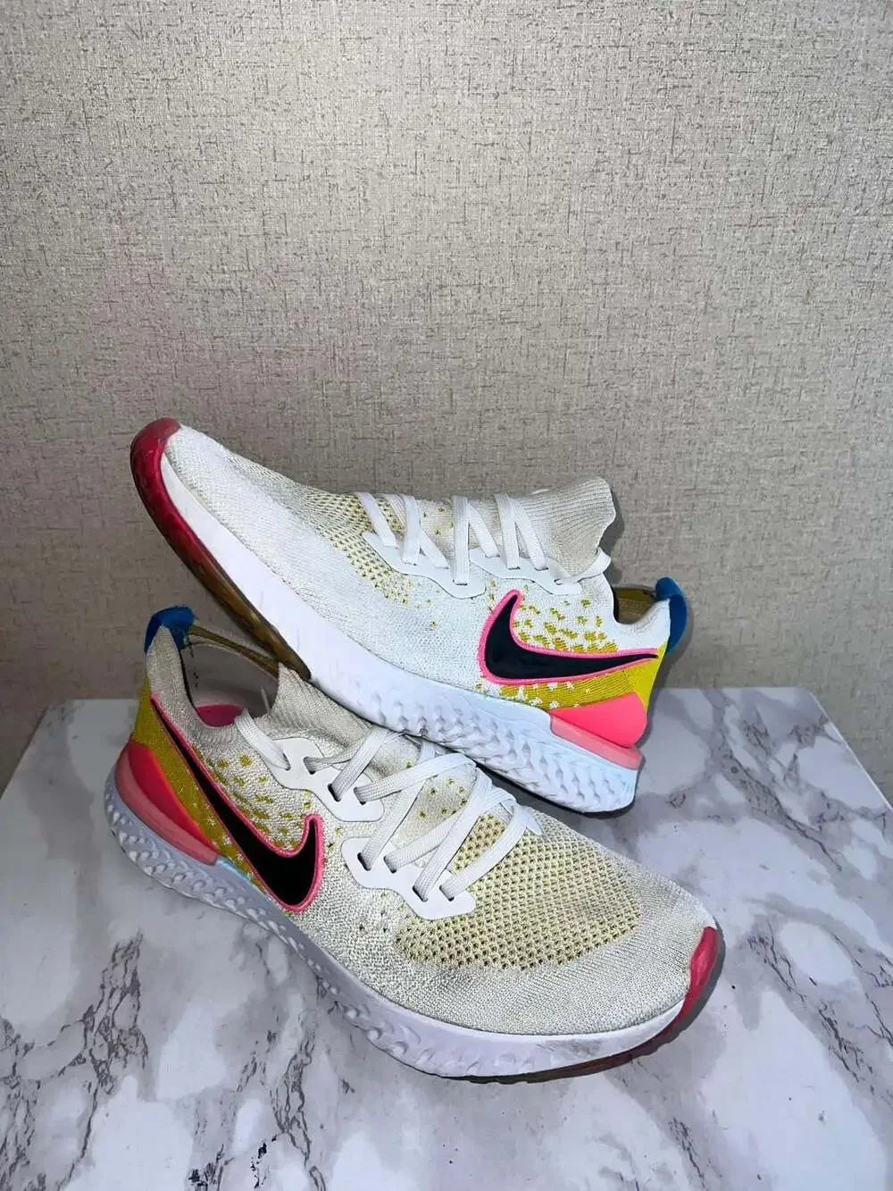 Nike Epic React Flyknit 2 White Pink Blast Citron Running Sneakers CI7583-100 Me